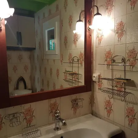 Maison Chambon-sur-lac, 5 Pièces, 8 Personnes - Fr-1-395-11