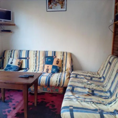Holiday home Maison Chambon-sur-lac, 5 Pieces, 8 Personnes - Fr-1-395-11 Chambon-sur-Lac