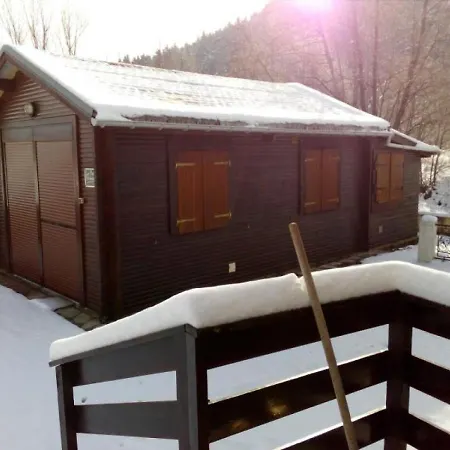 Holiday home Maison Chambon-sur-lac, 5 Pieces, 8 Personnes - Fr-1-395-11 Chambon-sur-Lac