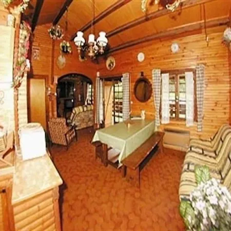 Maison Chambon-sur-lac, 5 Pieces, 8 Personnes - Fr-1-395-11